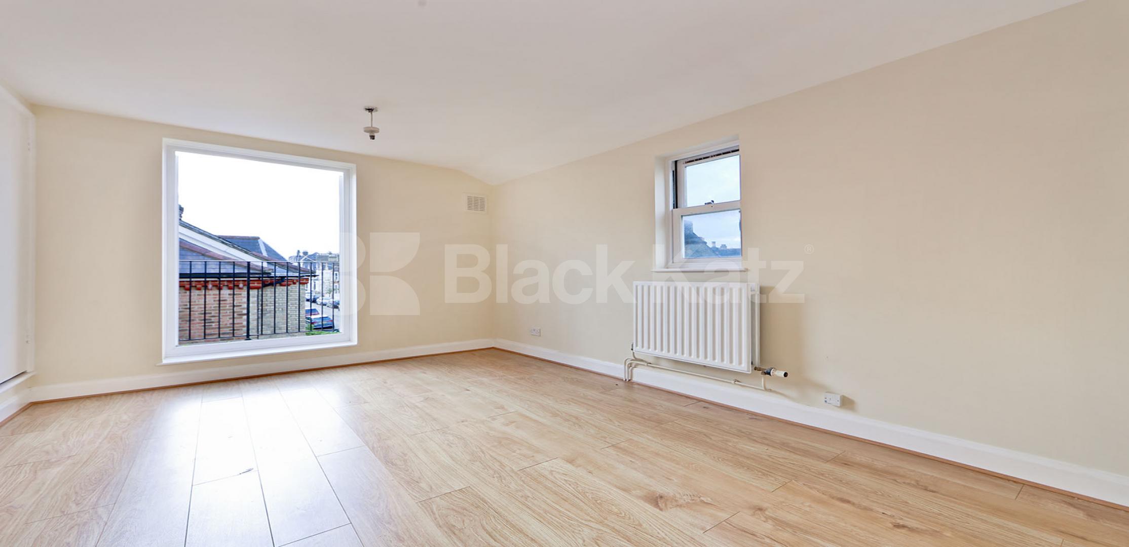 			UNDER OFFER, 1 Bedroom, 1 bath, 1 reception Penthouse			 Lavender Hill, Battersea/Clapham